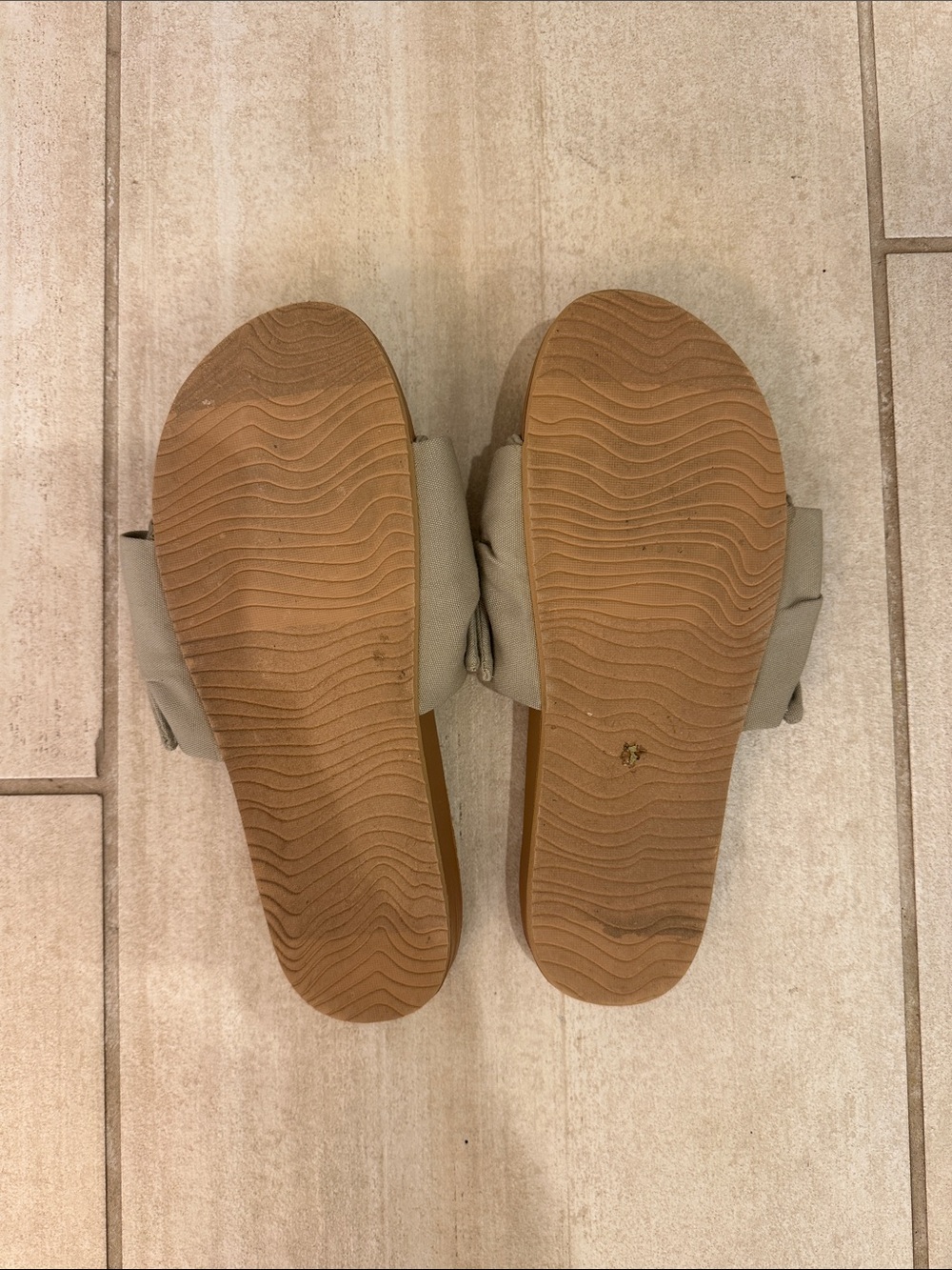 Reef Women's Green Knotted Cork Slide Sandals - Picture 4 of 5